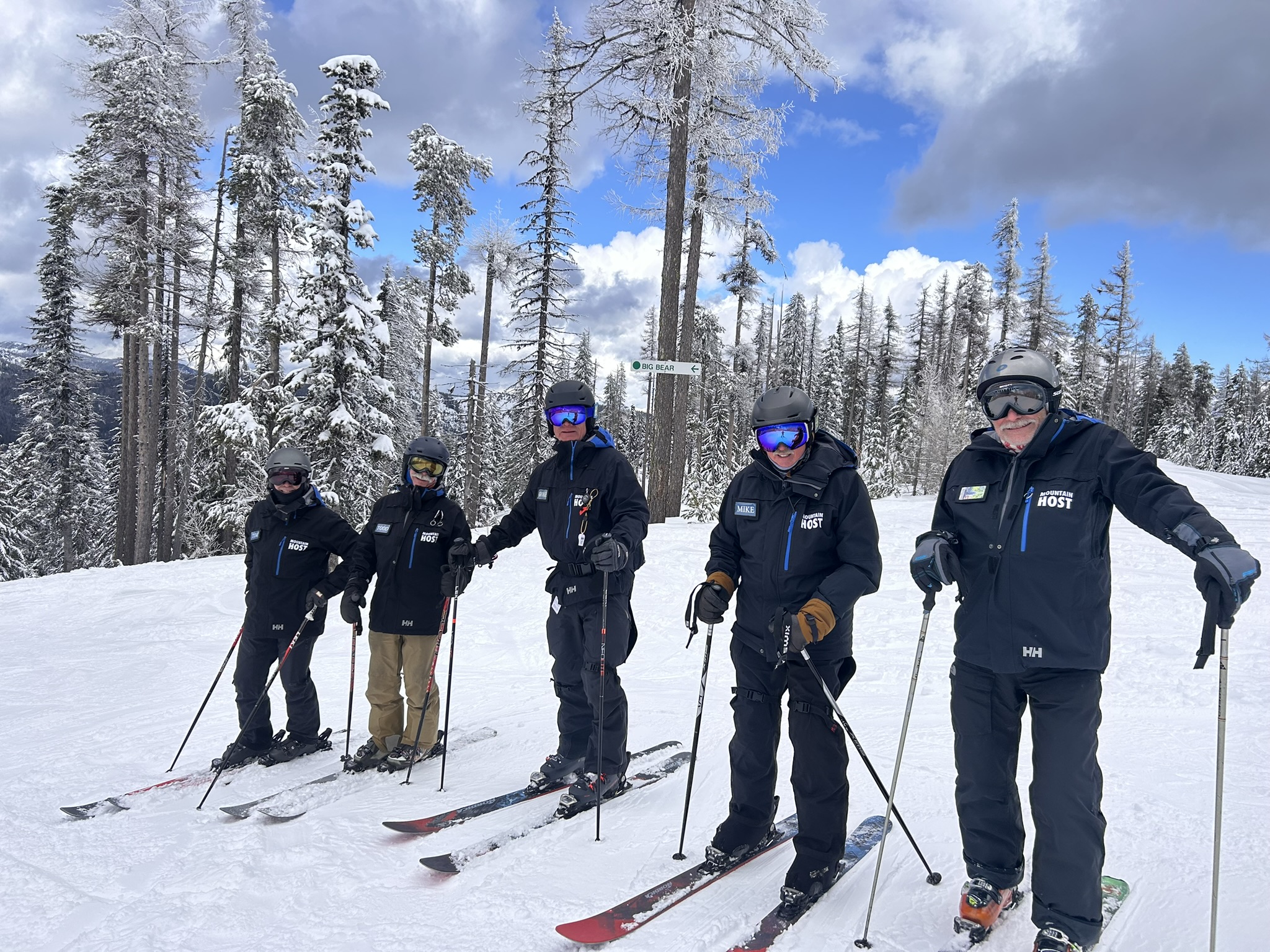 Tours & Mountain Hosts desktop image